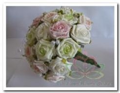 [A-007016] Bruidsboeket Foamrozen Romantisch Pastel EV55 