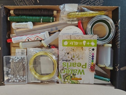 [A-025037] Kerstpakket startpakket hobby en bloemschikken 47,50